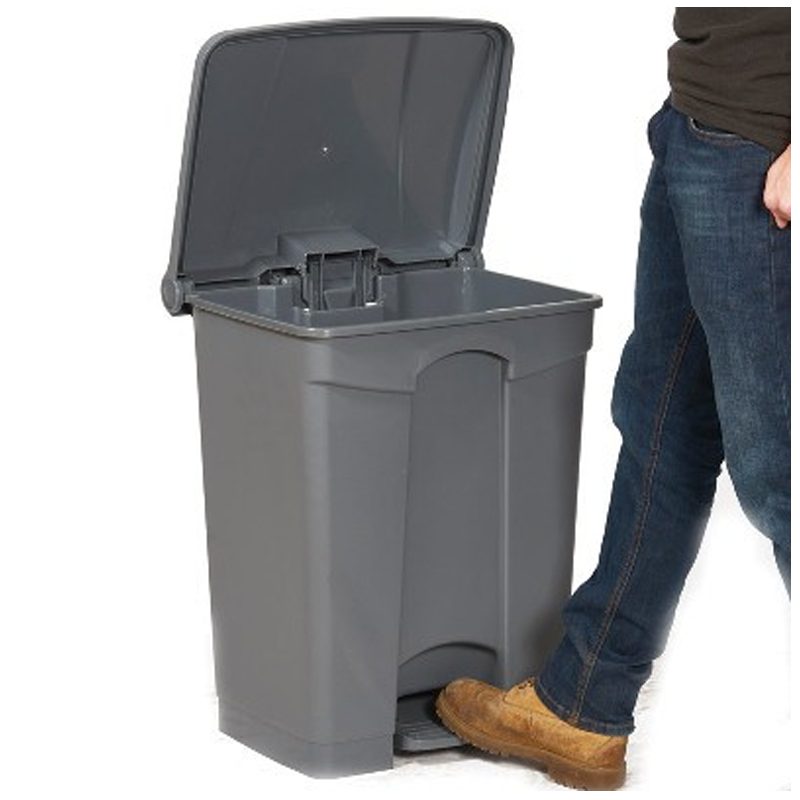 thùng rác nhựa có nắp đạp chân